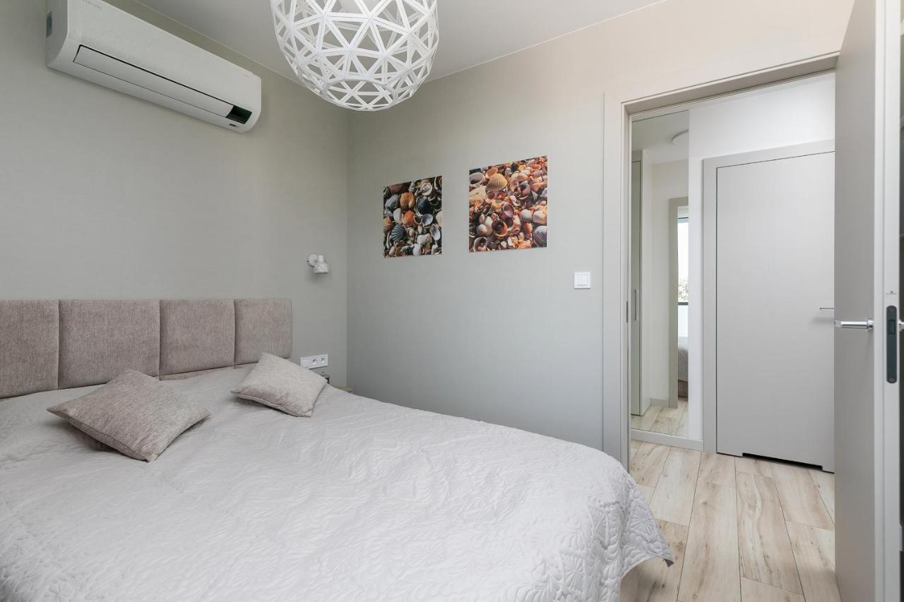 Lighthouse Luxury Penthouse - Jantar Apartamenty เมอร์เชเชโน ภายนอก รูปภาพ